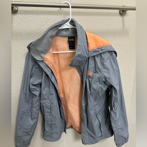 Women’s north face rain jackett